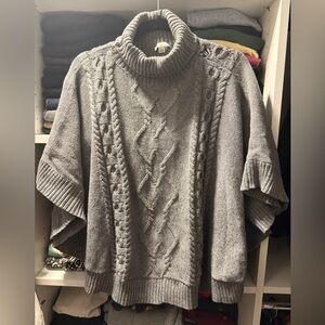 XS/S Gap Turtleneck Cable Knit Poncho (Gray)